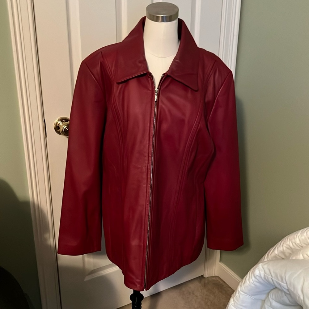 Jacqueline Ferrar wine colored full leather jacket with zipper front - Picture 1 of 5